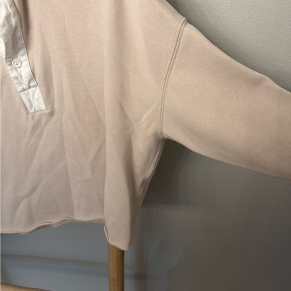 Abercrombie & Fitch Cropped Cream Collared Sweater - Picture 3 of 6